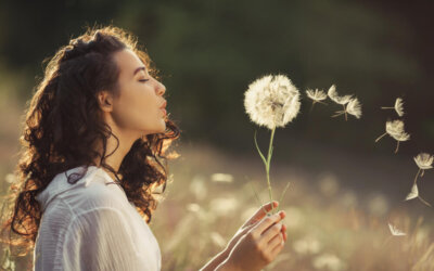 How to Heal After a Breakup: Signs You&rsquo;re Ready to Move On